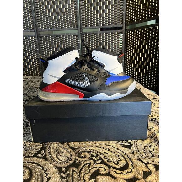 Jordan Mars 270